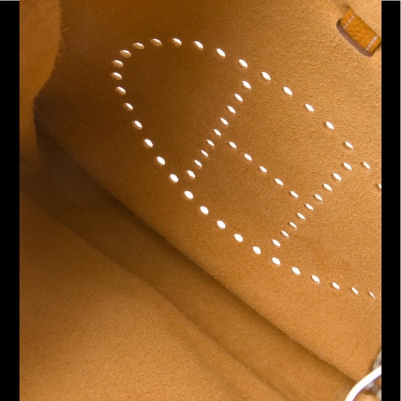 Hermes Evelyn’s III GM Potiron Orange Clemente Leather with Palladium hardware, - Picture 4 of 9